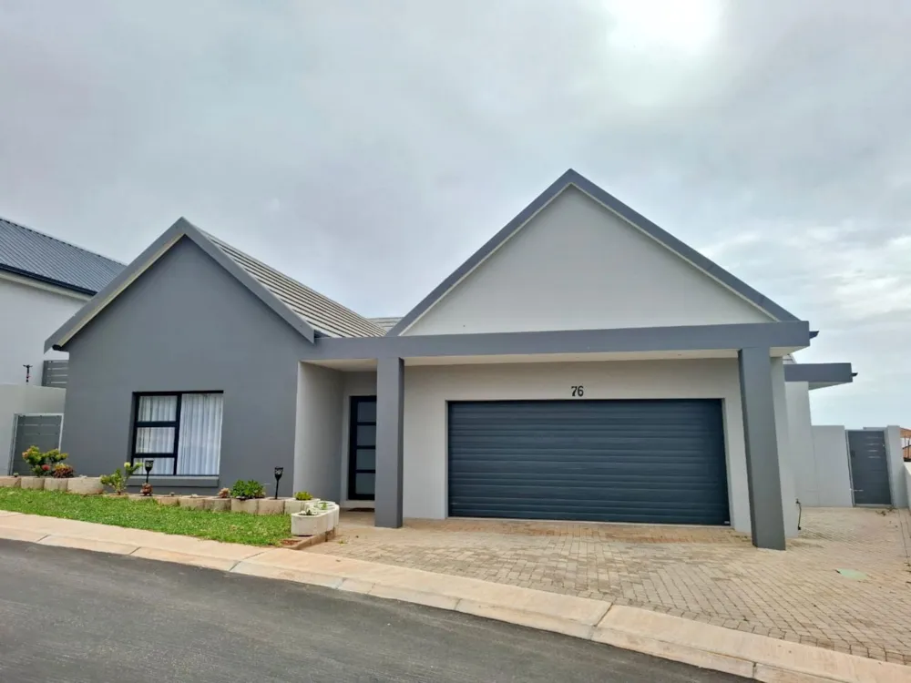 House let in Outeniquasbosch Wildlife Village - 1MB1723759 House let in Outeniquasbosch Wildlife Village - 1MB1723759