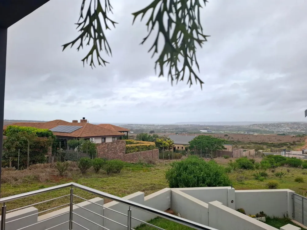 House let in Outeniquasbosch Wildlife Village - 1MB1723759 House let in Outeniquasbosch Wildlife Village - 1MB1723759
