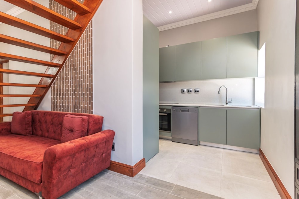 House to rent in Claremont, Cape Town - RBL1723538 House to rent in Claremont, Cape Town - RBL1723538