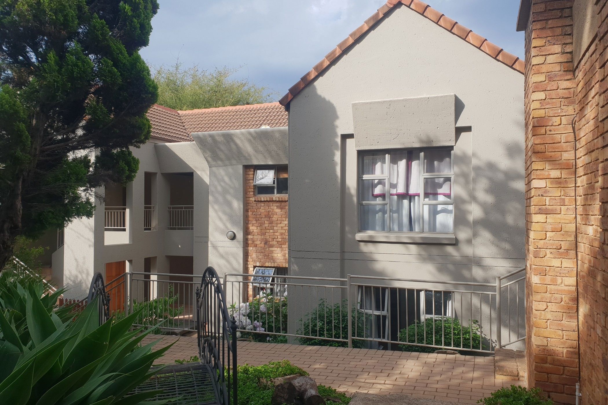 Apartment to rent in Constantia Kloof - RAL1723590