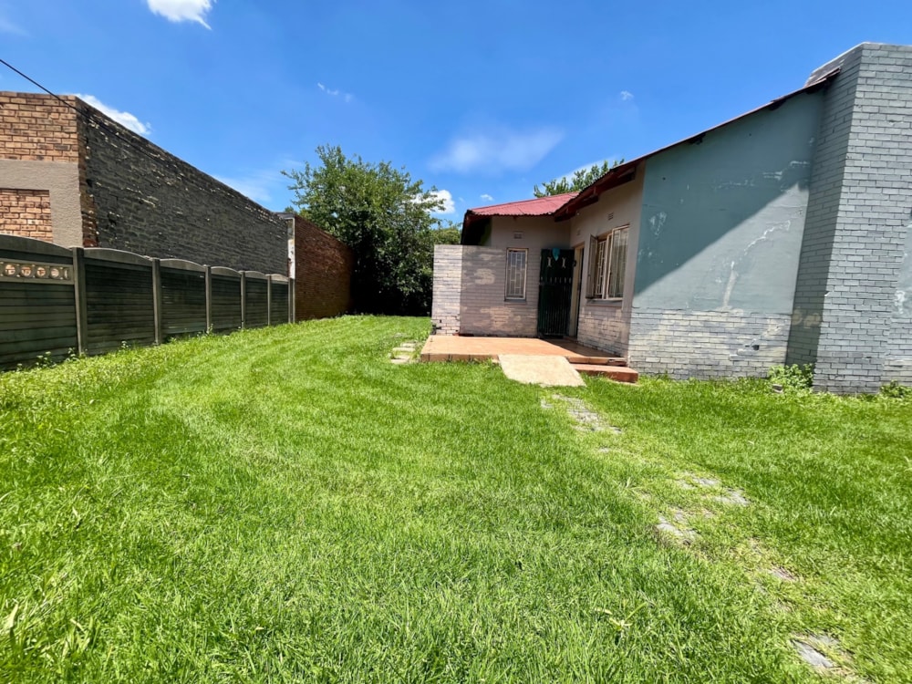 House for sale in Vanderbijlpark CW 6 - 1VT1724242 House for sale in Vanderbijlpark CW 6 - 1VT1724242