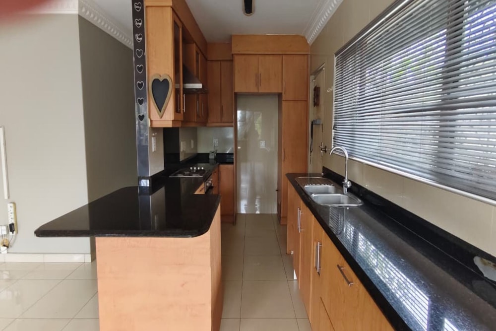 House to rent in Athlone Park - 1WB1720767 House to rent in Athlone Park - 1WB1720767