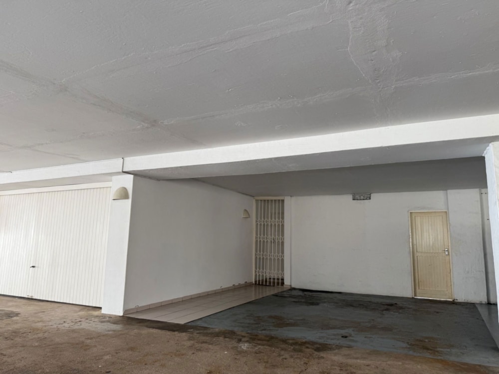 Security complex home to rent in Riverside, Durban North - 1ND1719538 Security complex home to rent in Riverside, Durban North - 1ND1719538