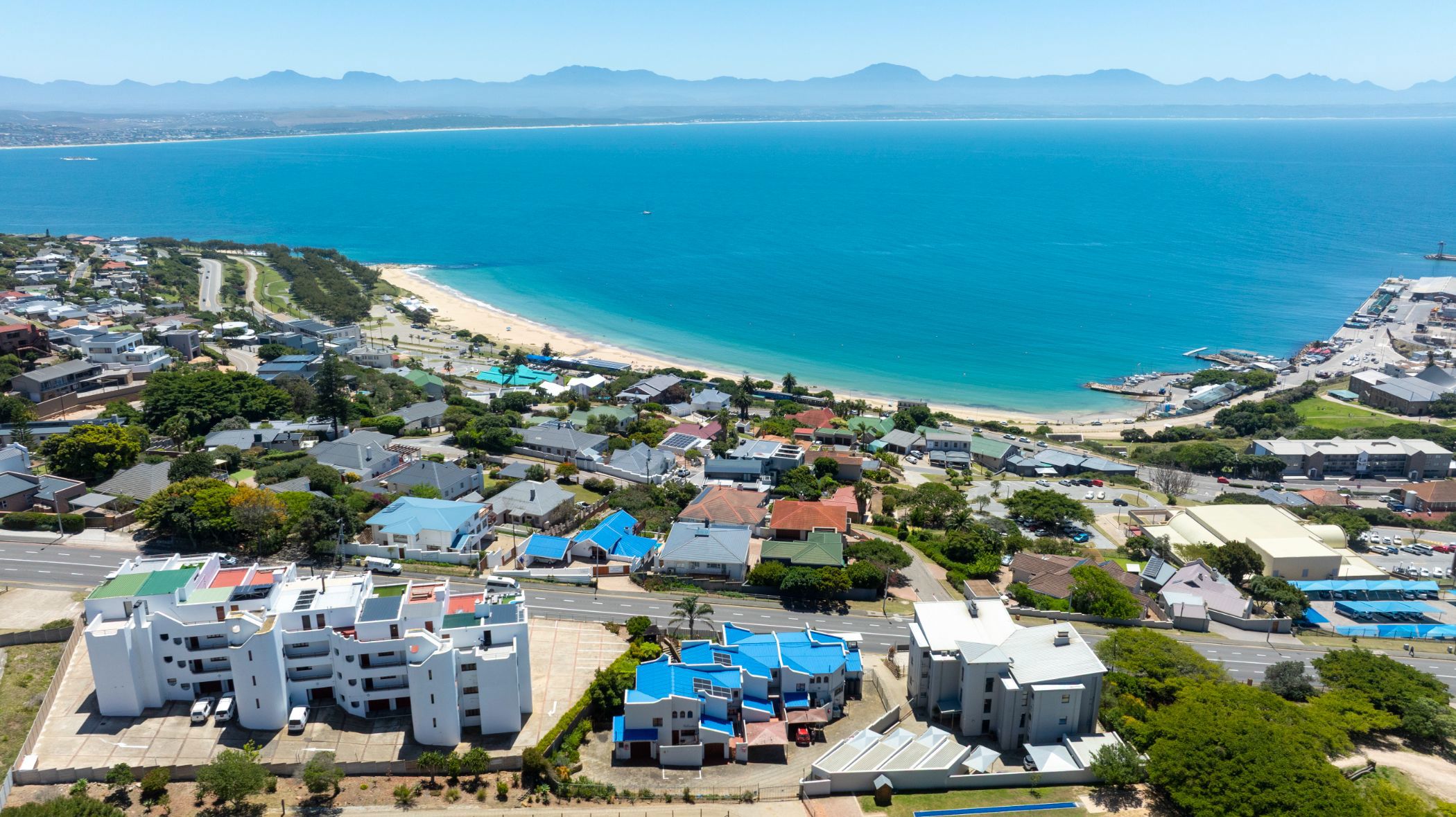 Townhouse for sale in Mossel Bay Central - 1MB1718572