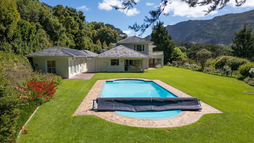 House for sale in Bishopscourt - KW1720612 House for sale in Bishopscourt - KW1720612