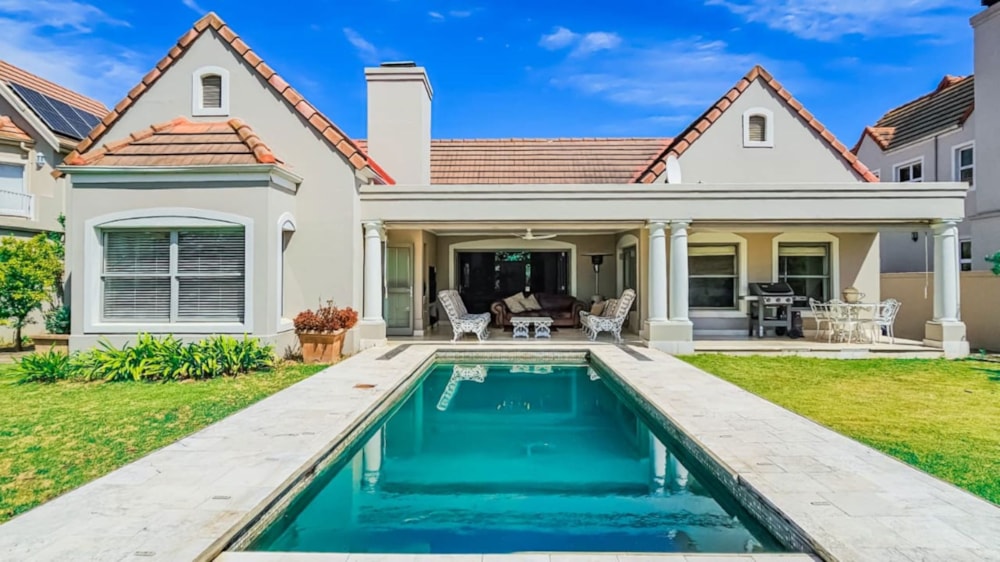 Golf estate house for sale in Boschenmeer Golf Estate - VLV1721555 Golf estate house for sale in Boschenmeer Golf Estate - VLV1721555