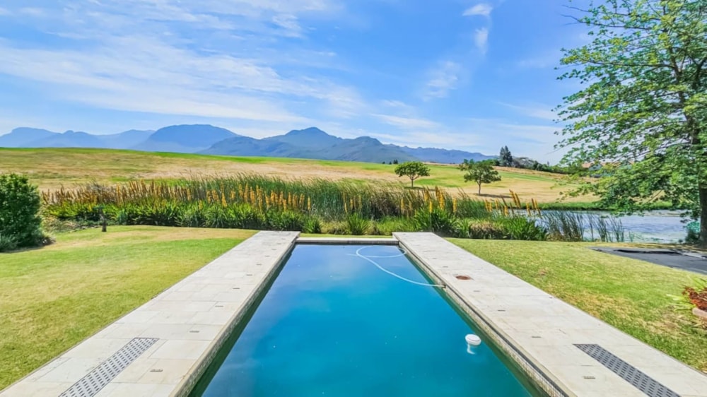 Golf estate house for sale in Boschenmeer Golf Estate - VLV1721555 Golf estate house for sale in Boschenmeer Golf Estate - VLV1721555