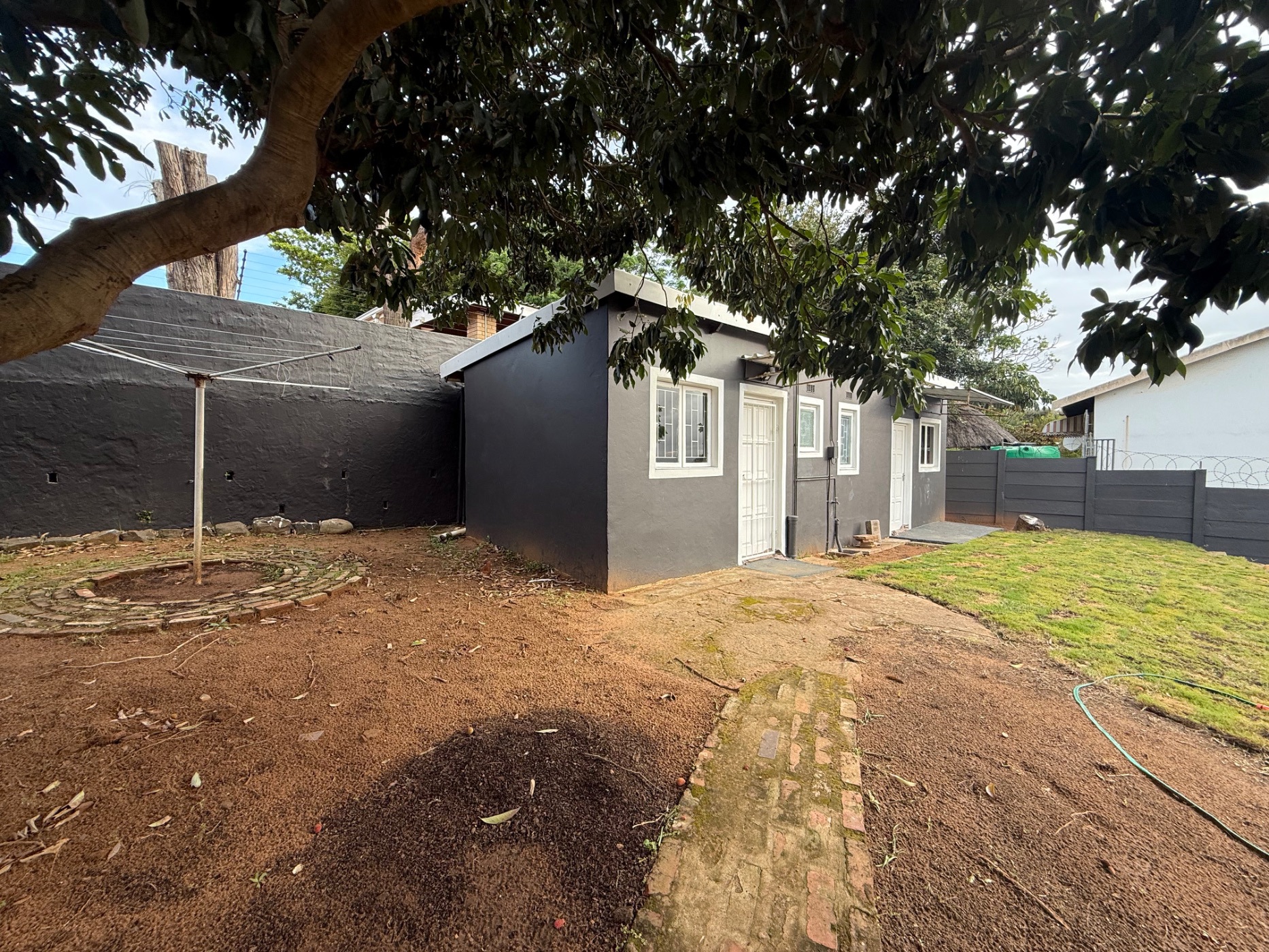 Cottage to rent in Durban North - 1ND1713149