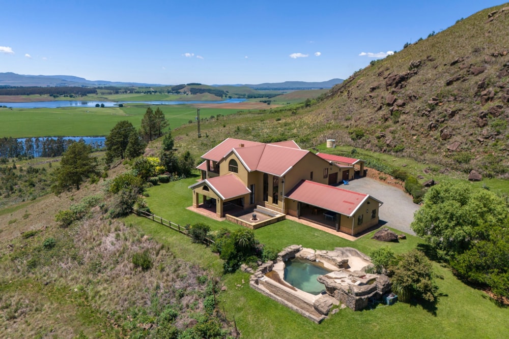 Smallholding for sale in Himeville - 1UB1720888 Smallholding for sale in Himeville - 1UB1720888