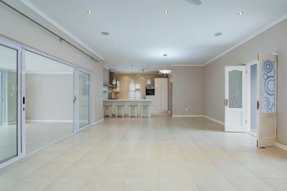 Security estate home to rent in Val de Vie Estate - TKL1721606 Security estate home to rent in Val de Vie Estate - TKL1721606