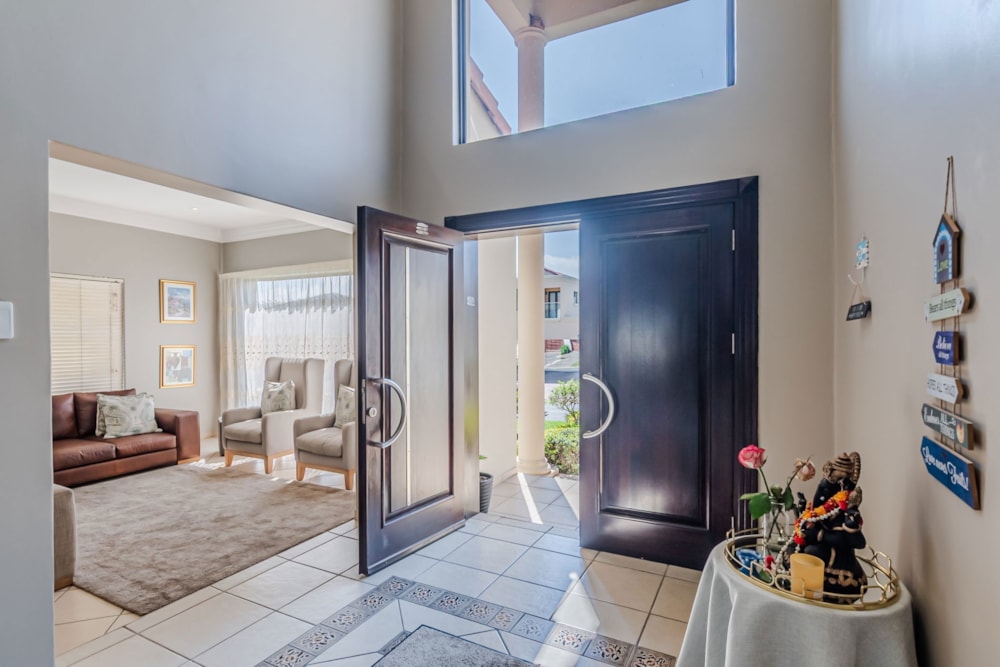 House let in Blue Valley Golf Estate - CNL1706239 House let in Blue Valley Golf Estate - CNL1706239