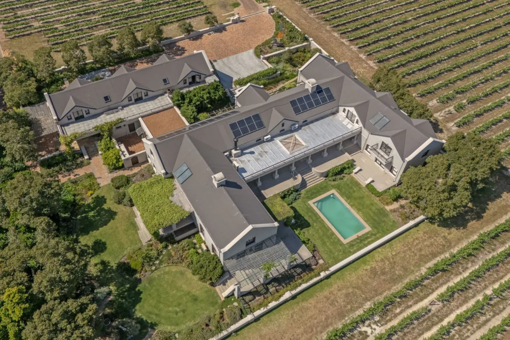 Double-storey house sold in Franschhoek - FWI1721579 Double-storey house sold in Franschhoek - FWI1721579