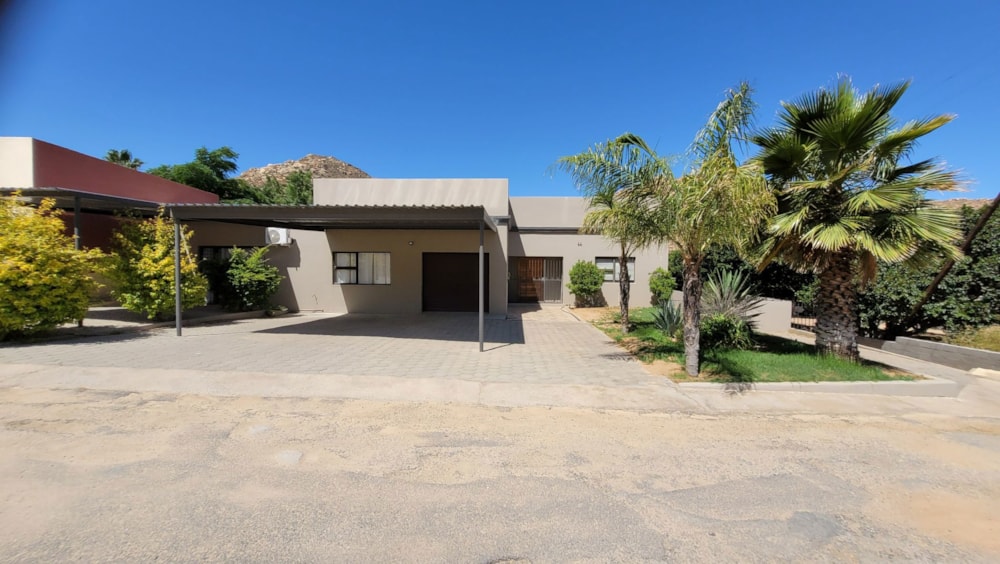 Single-storey house to rent in Springbok - 1NA1723080 Single-storey house to rent in Springbok - 1NA1723080