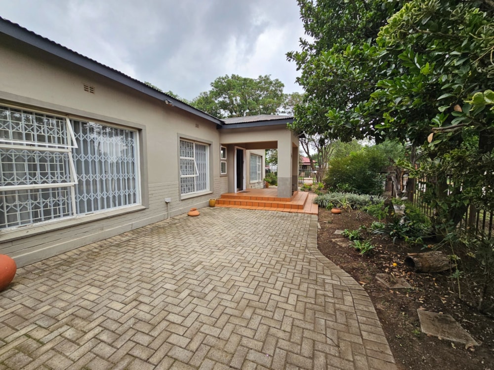 House for sale in Rensburg - 1SP1721353 House for sale in Rensburg - 1SP1721353