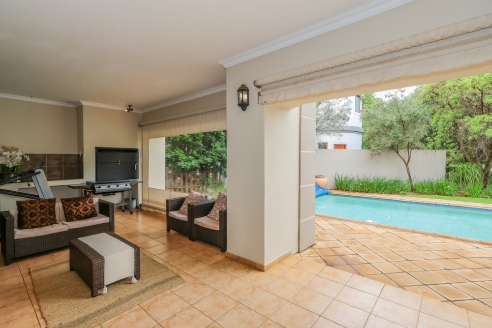 Security estate home for sale in Westlake, Hartbeespoort - 1HR1723747 Security estate home for sale in Westlake, Hartbeespoort - 1HR1723747