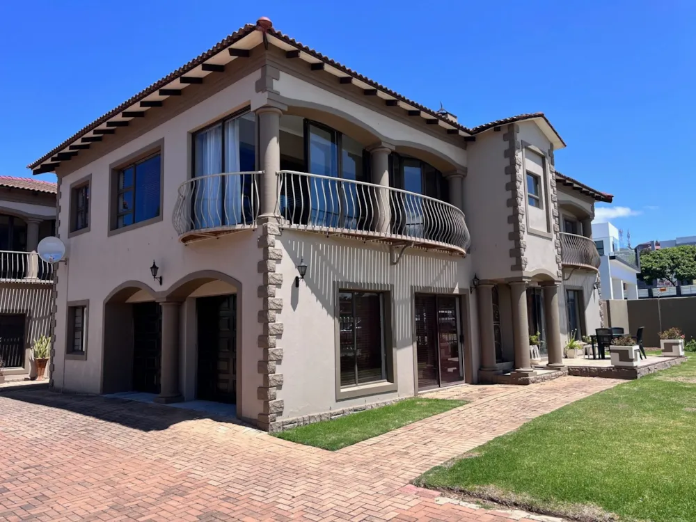 Double-storey cluster for sale in Ou Dorp - 1JF1721101