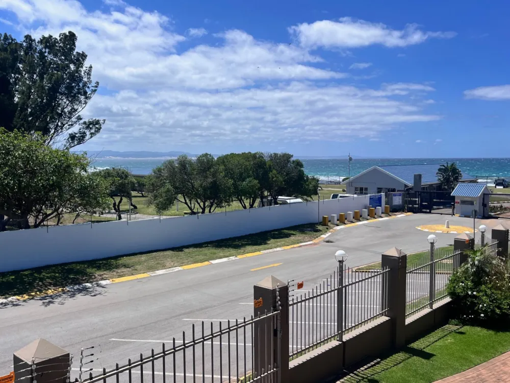 Double-storey cluster for sale in Ou Dorp - 1JF1721101