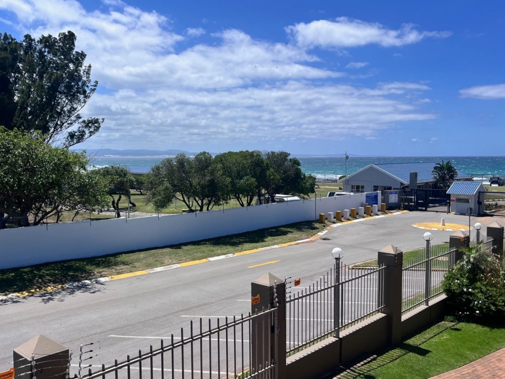 Double-storey cluster for sale in Ou Dorp - 1JF1721101 Double-storey cluster for sale in Ou Dorp - 1JF1721101