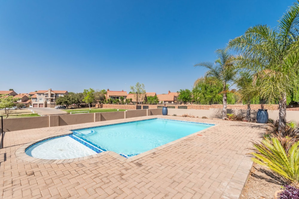 Townhouse for sale in Glen Marais - KTP1720459 Townhouse for sale in Glen Marais - KTP1720459