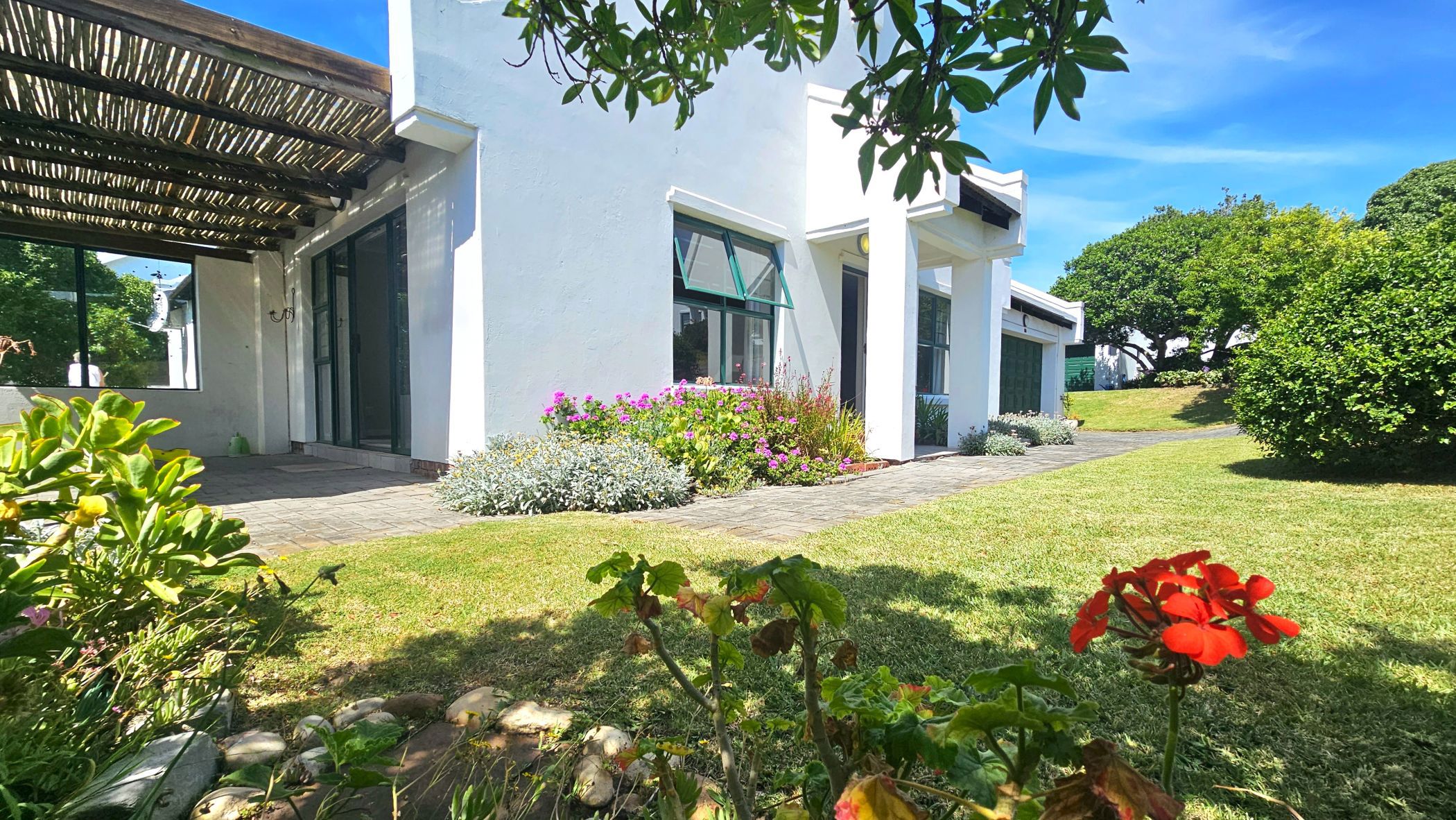 House for sale in Village - 1SA1710677