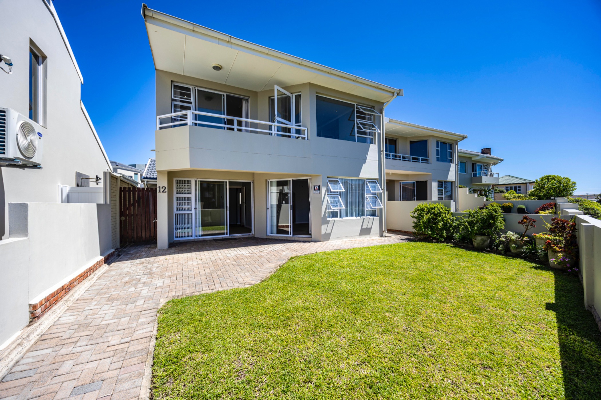 Security complex home for sale in Gonubie - 1EZ1723128