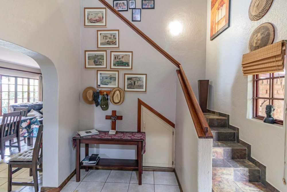 Security complex home sold in White River - 1WR1719808