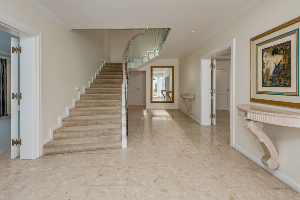 Double-storey house for sale in Summerstrand - 1PLZ1721882 Double-storey house for sale in Summerstrand - 1PLZ1721882