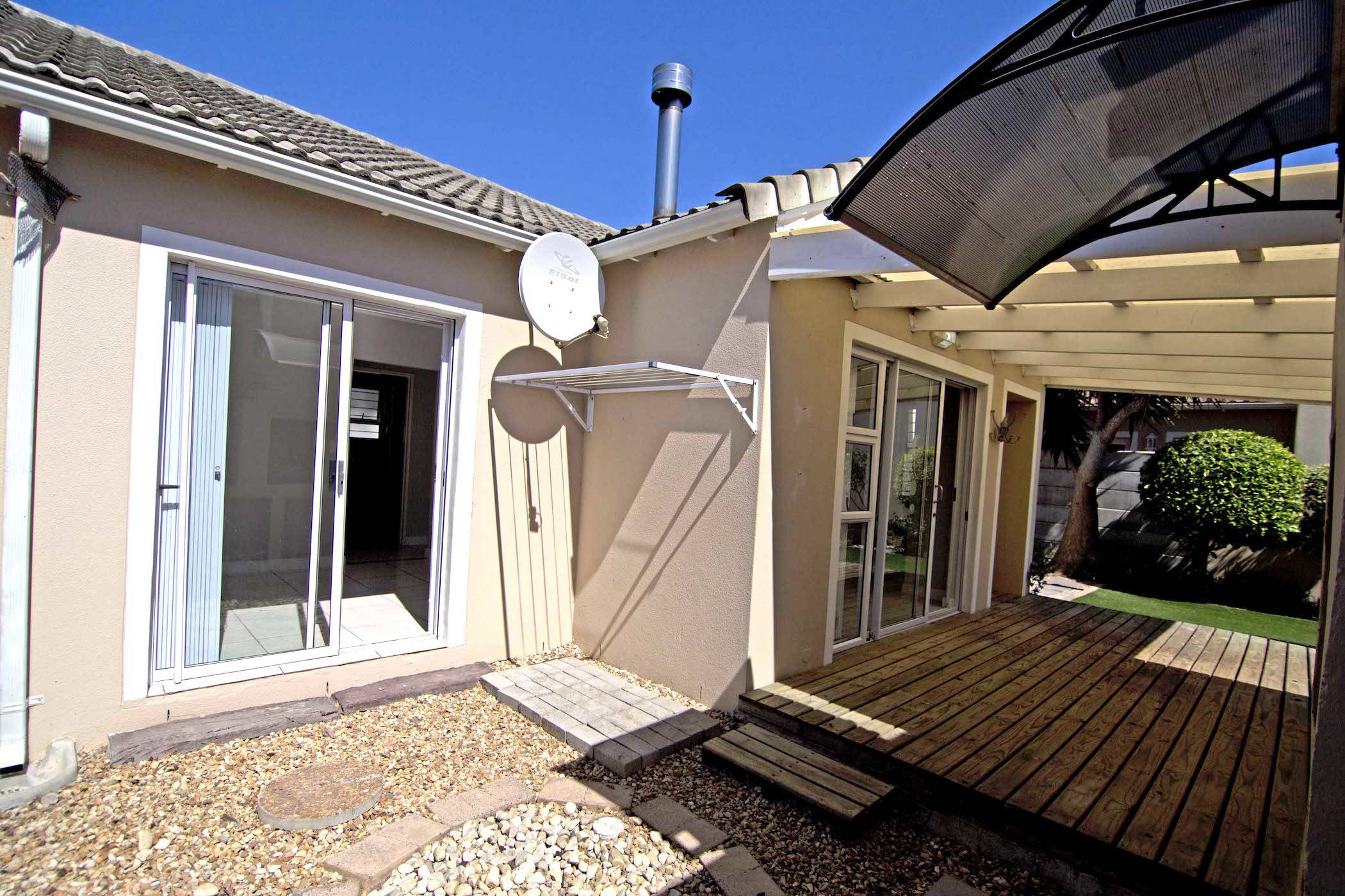 House to rent in Sunningdale, Blouberg - 1TV1723208