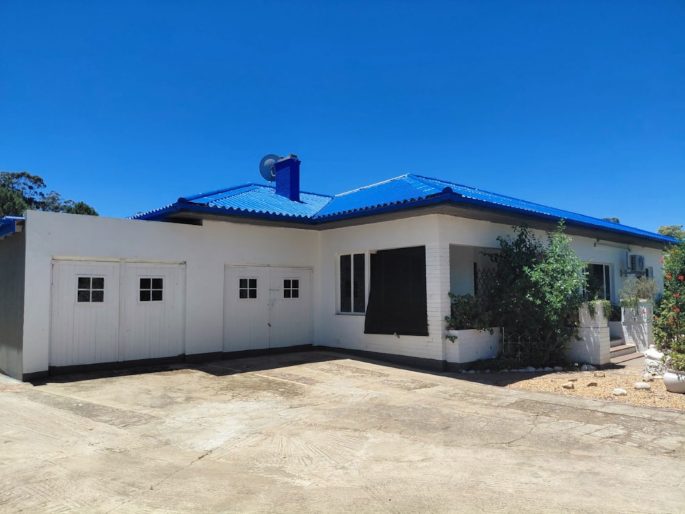 House for sale in Heidelberg, Garden Route - 1SR1658833 House for sale in Heidelberg, Garden Route - 1SR1658833