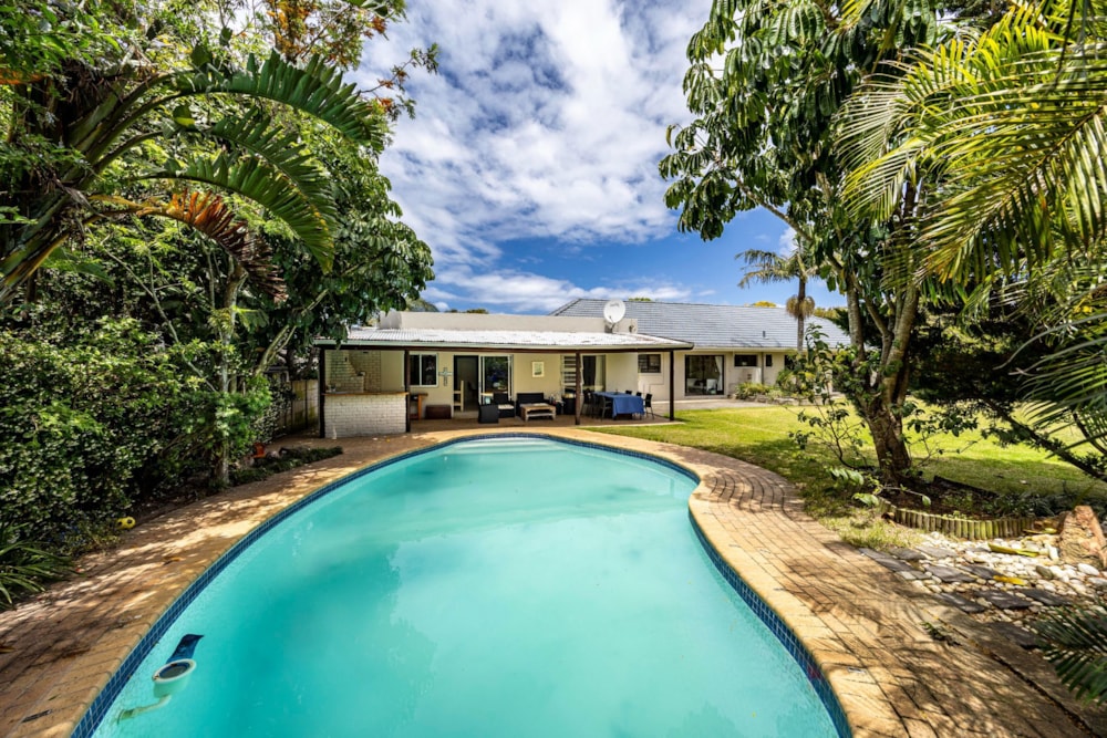 House for sale in Beacon Bay - 1EZ1722052 House for sale in Beacon Bay - 1EZ1722052