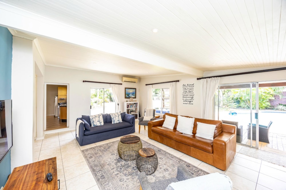 House for sale in Beacon Bay - 1EZ1722052 House for sale in Beacon Bay - 1EZ1722052