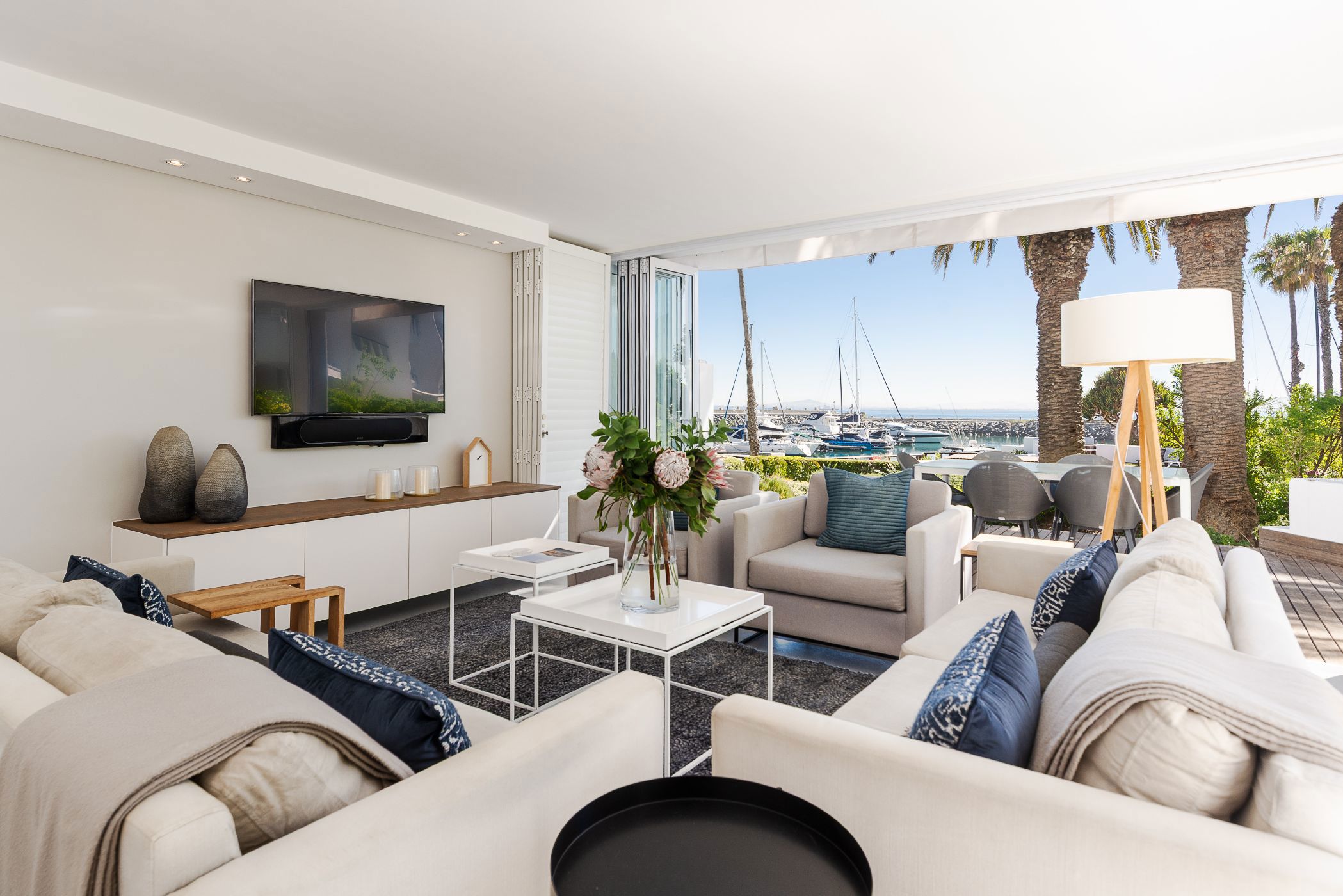 Apartment for sale in Mouille Point - AS1722484