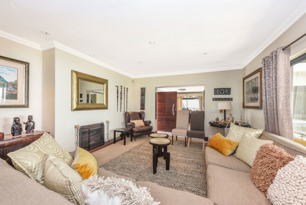 Cluster for sale in Morningside, Sandton - HP1721801 Cluster for sale in Morningside, Sandton - HP1721801