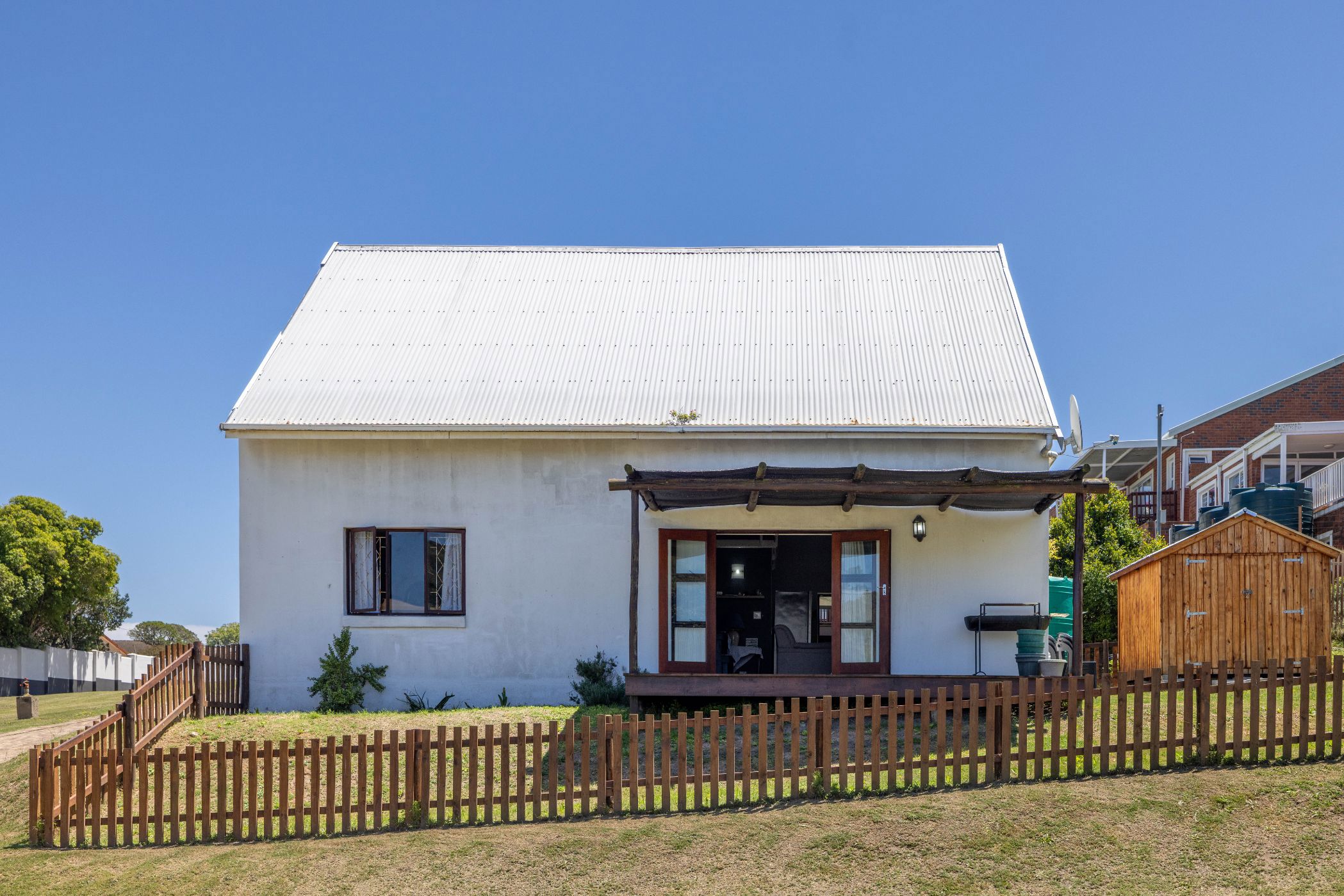 House for sale in East Bank - 1PF1721965