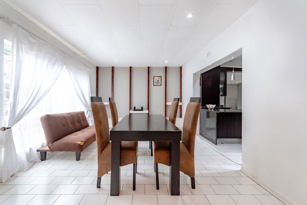 House for sale in Glen Marais - KTP1722406 House for sale in Glen Marais - KTP1722406