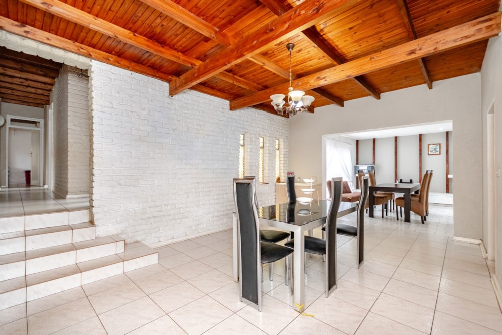 House for sale in Glen Marais - KTP1722406