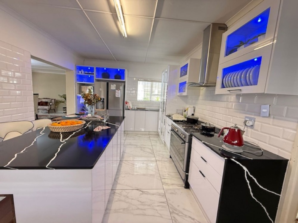 House for sale in Meer en See - 1RY1721386 House for sale in Meer en See - 1RY1721386