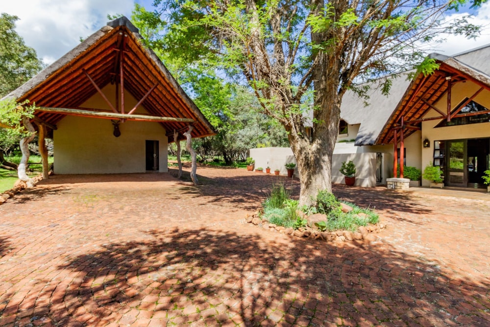 Security estate home for sale in KShane - 1HR1723456 Security estate home for sale in KShane - 1HR1723456