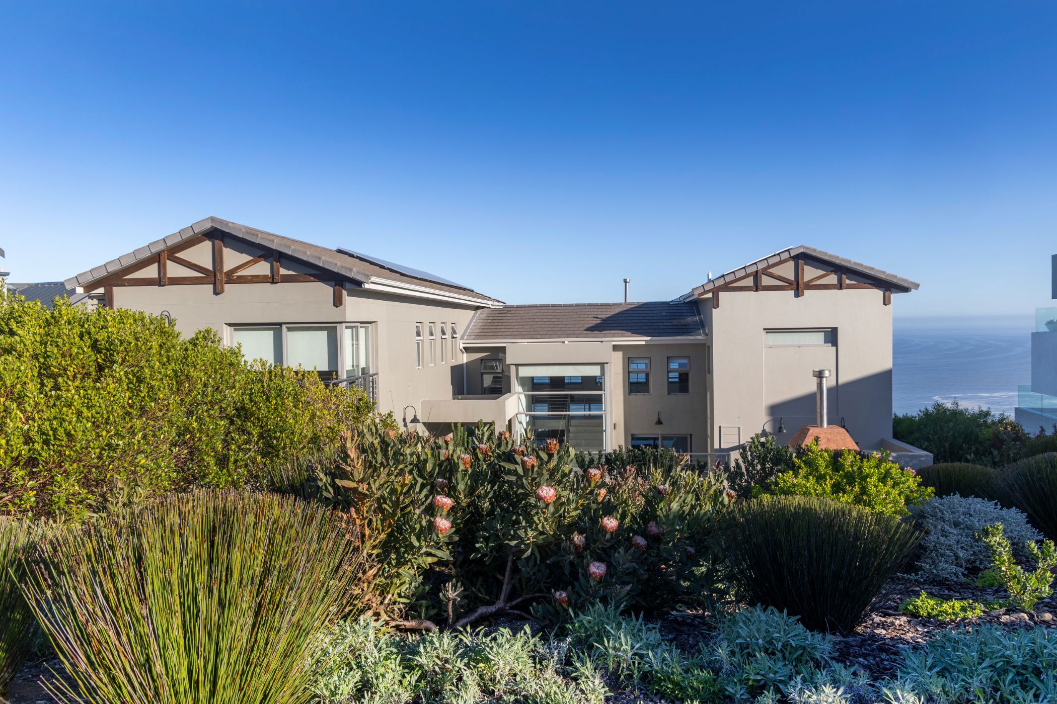 Double-storey house sold in Pinnacle Point Golf Estate - 1MB1713020