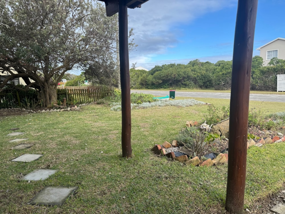 Double-storey house for sale in Cannon Rocks - 1KO1721206 Double-storey house for sale in Cannon Rocks - 1KO1721206