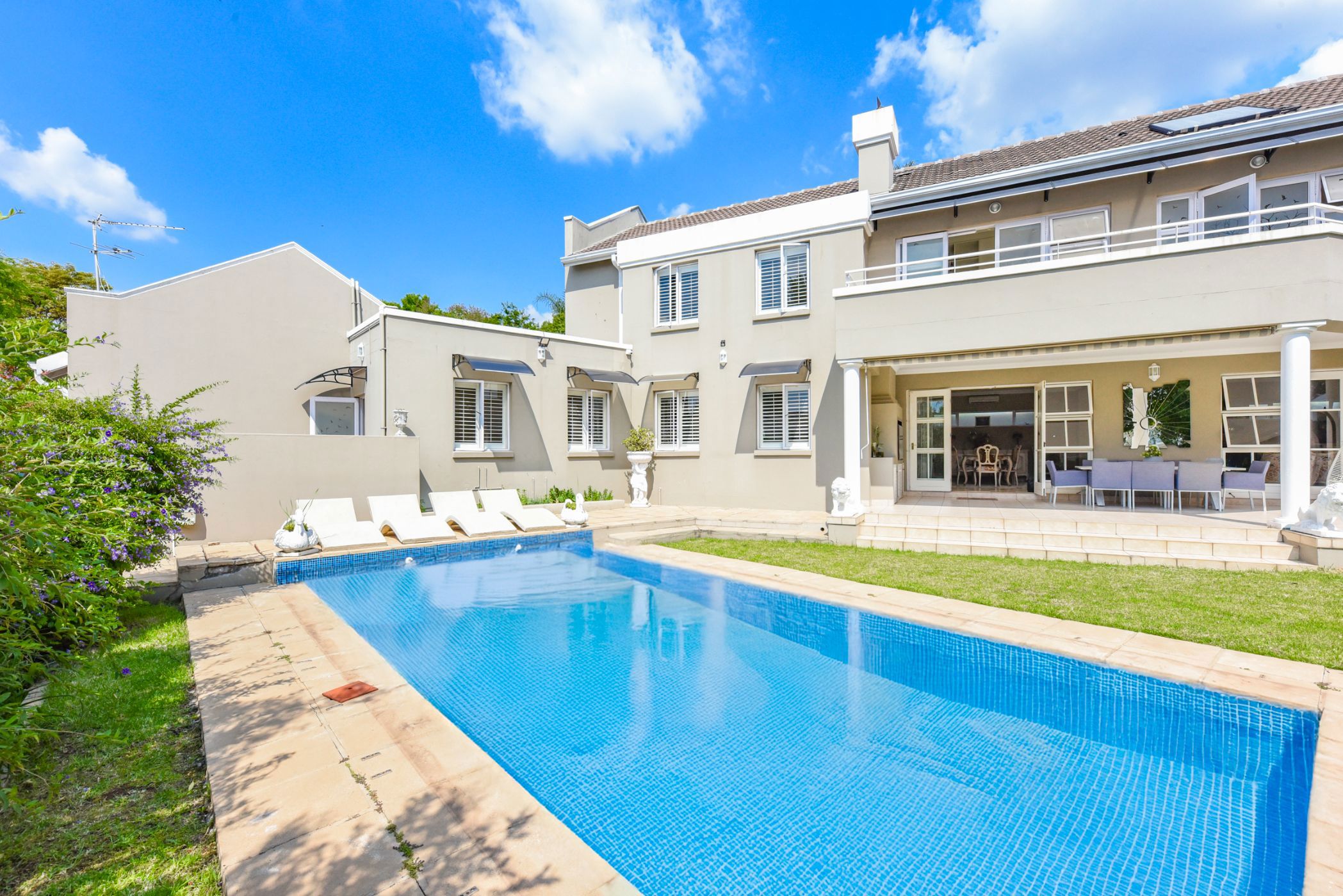 House for sale in Cedar Lakes - FW1721724