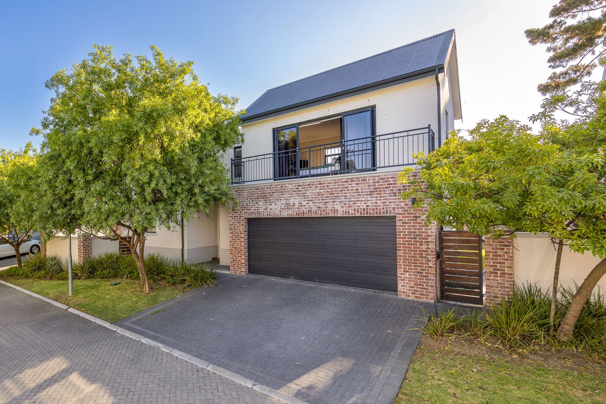 Security estate home for sale in Vierlanden - DBV1721452