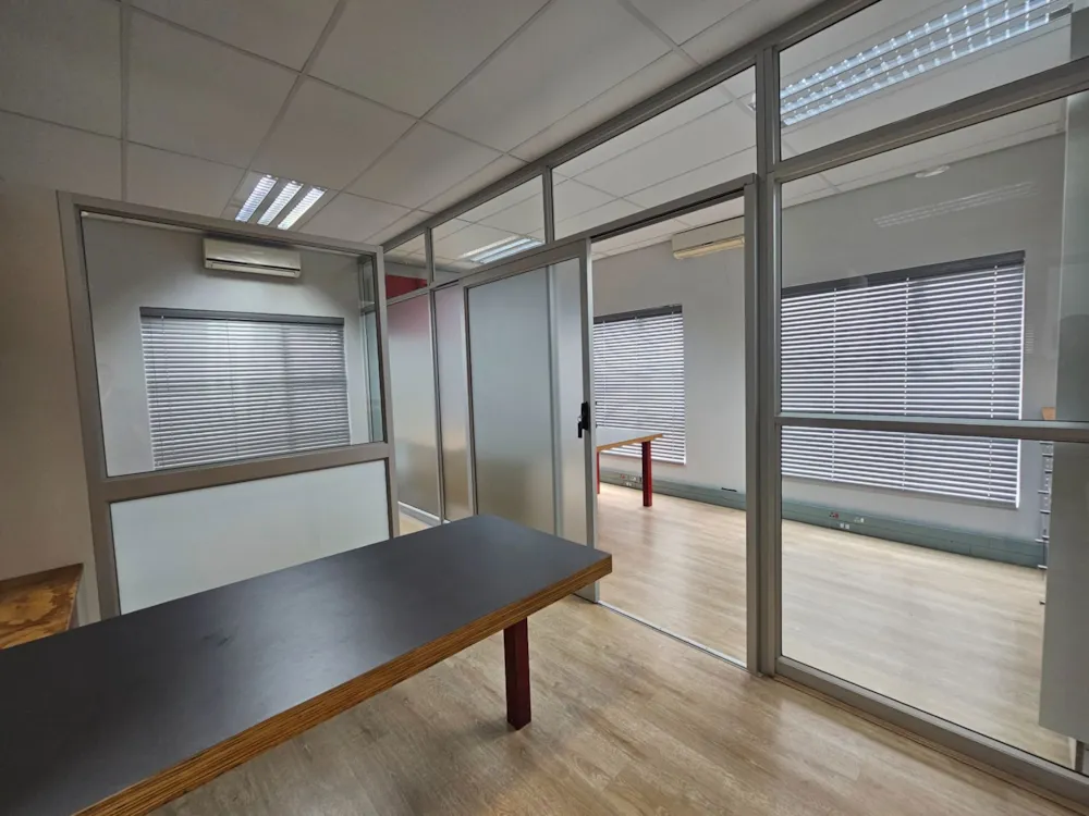 Commercial business for sale in Bendor - 1PS1721437
