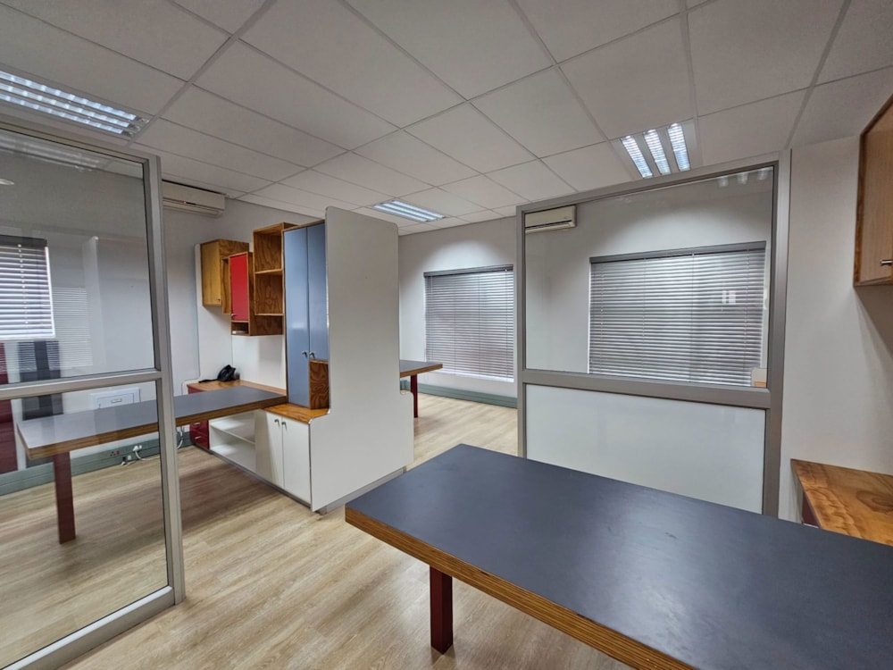 Commercial business for sale in Bendor - 1PS1721437