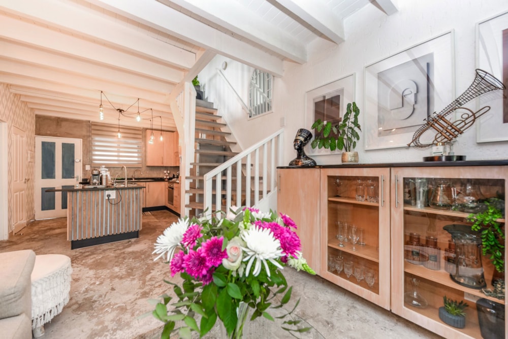 Apartment for sale in Paulshof - FW1721714 Apartment for sale in Paulshof - FW1721714