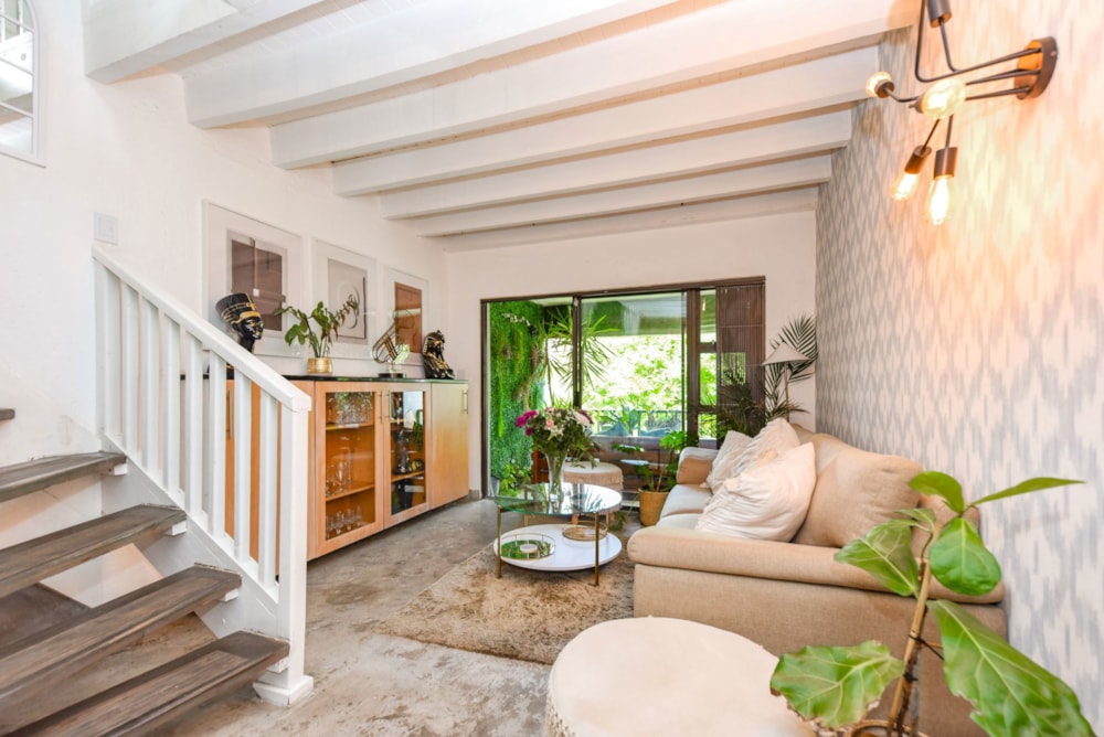 Apartment for sale in Paulshof - FW1721714 Apartment for sale in Paulshof - FW1721714