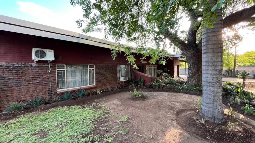 Single-storey house for sale in Phalaborwa - 1PW1721708 Single-storey house for sale in Phalaborwa - 1PW1721708