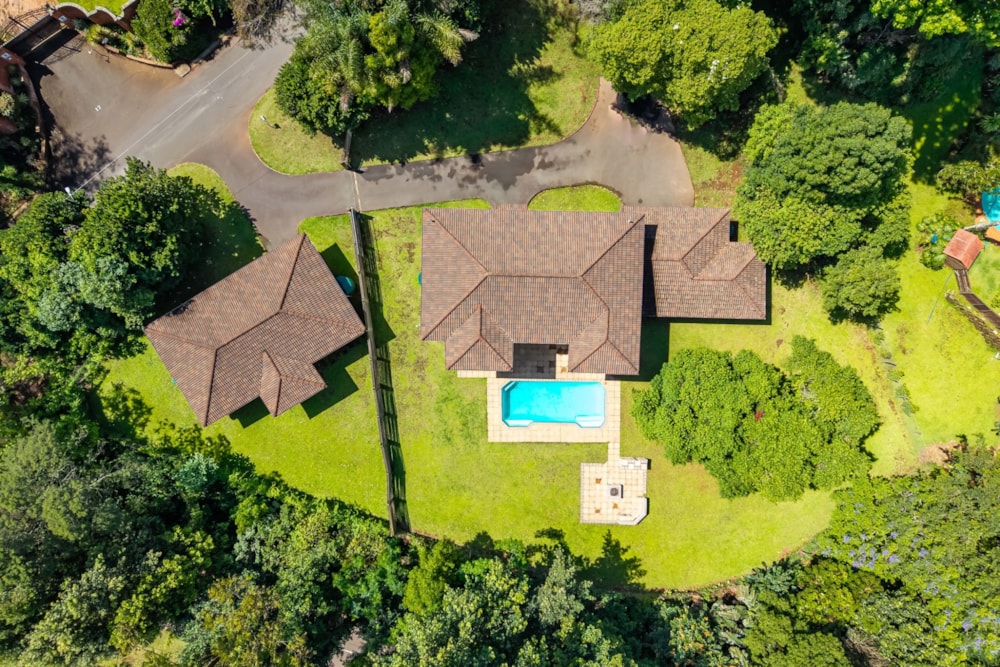 Double-storey house for sale in Kloof - 1KF1722942