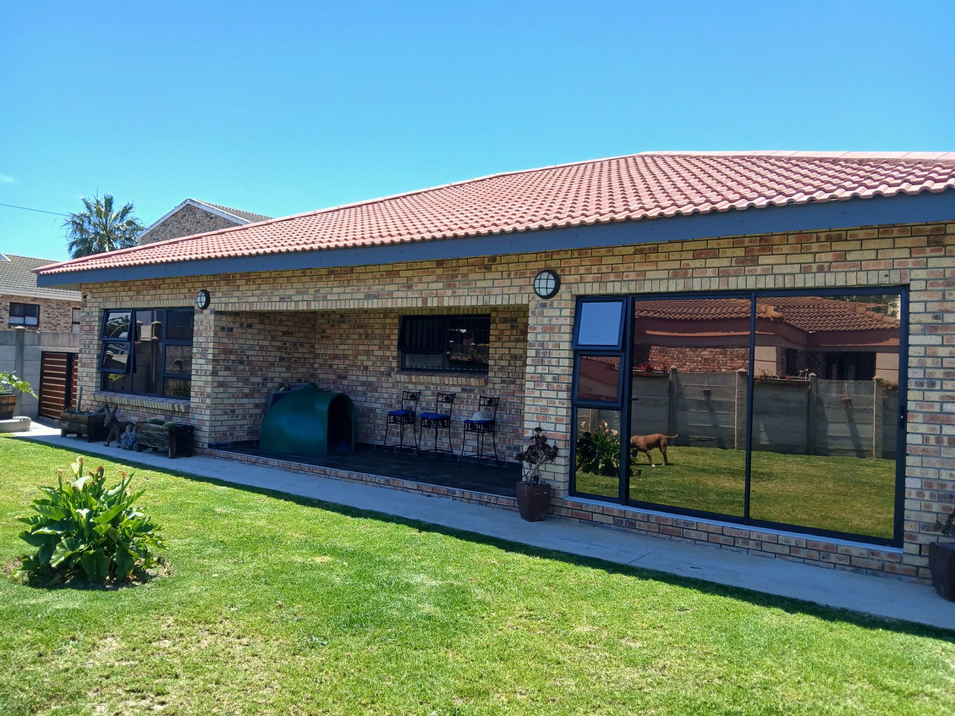 House for sale in Wave Crest - 1JF1720769