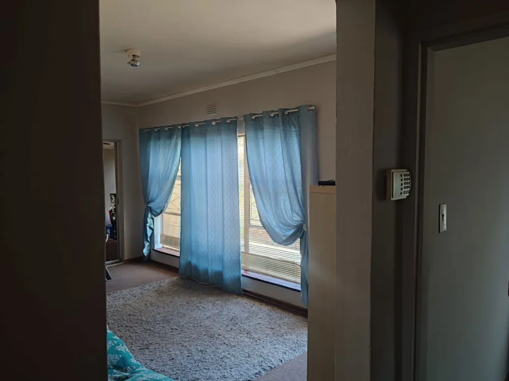 House let in Van Riebeeck Hoogte - 1UK1748211